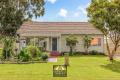 Charming Cottage Just One Block from the Beautiful Bunbury Inlet!
