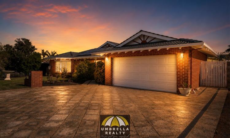Spacious Family Living with Exceptional Entertaining in the Prestigious Pelican Point Golf Estate