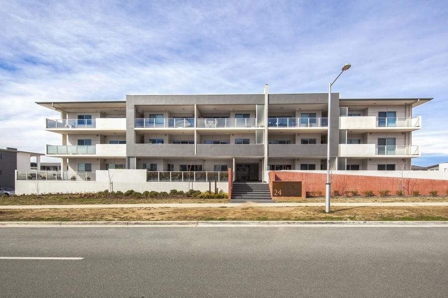 Modern Apartment for great living or investment!