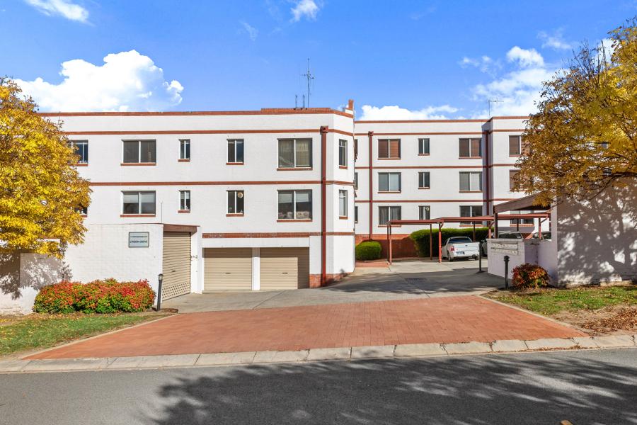 Spacious Two Bedroom Apartment