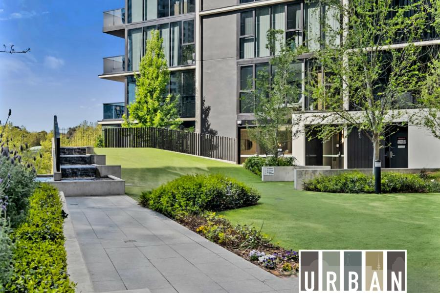 Stylish, Convenient Living in an Ideal Location!