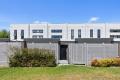 Modern townhouse perfect for first home owners / investors