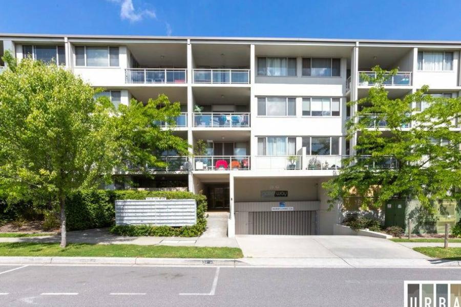 Modern Apartment in central location - UNDER APPLICATION