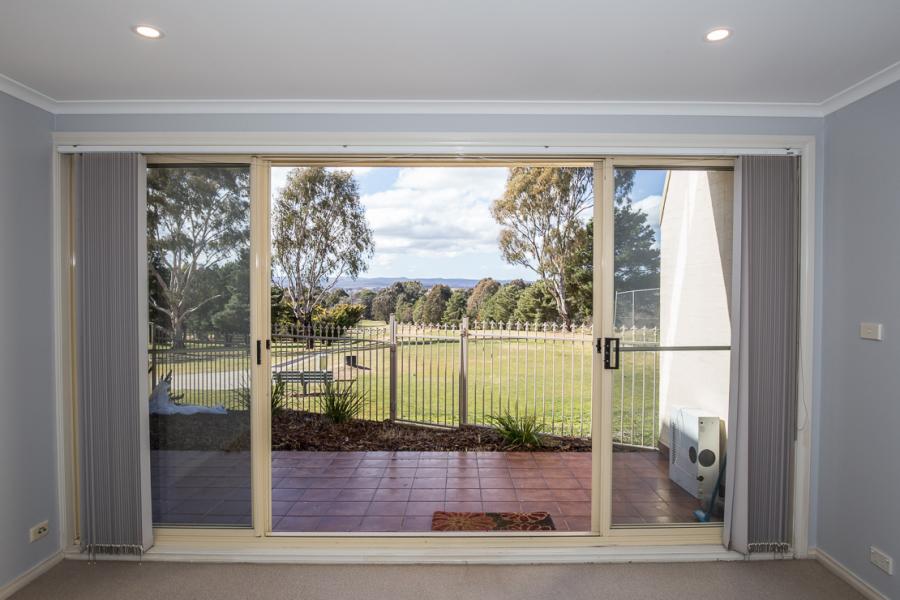 9/51 Leahy Close, Narrabundah – Golf Course Living at Its Finest