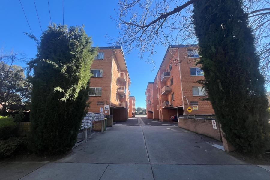Spacious 2 bedroom Unit