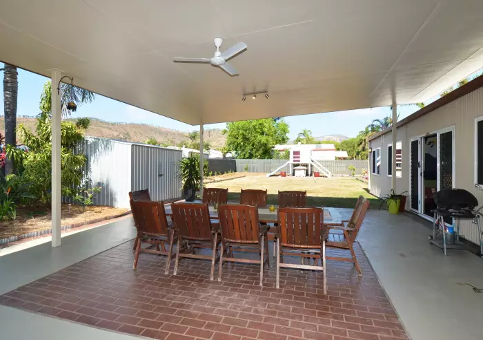 Fully Concreted and Insulated Undercover
Entertainment Area