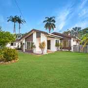 Seller of a House in Kelso