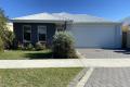 4 x 2 Family Home - Capricorn Beach location