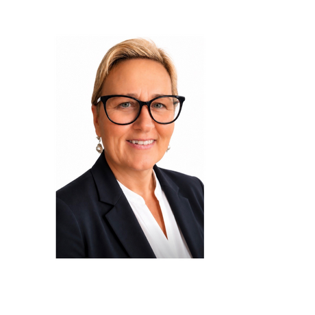 Terri Leader photo