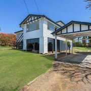 Seller of a House in Booval