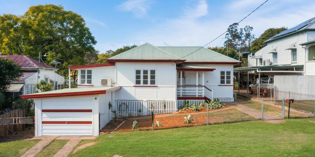 HOT PROPERTY – IDEAL FOR FIRST HOME BUYERS & INVESTOR - "SOLD BY JUNE FRANK"