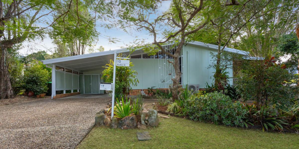 A Rare Mid-Century Classic with Endless Potential