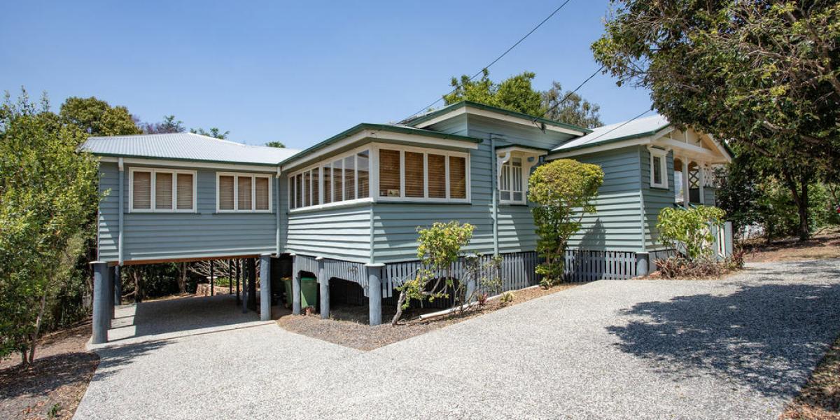 STUNNING CHARACTER BUNGALOW IN PRIME HOSPITAL PRECINCT