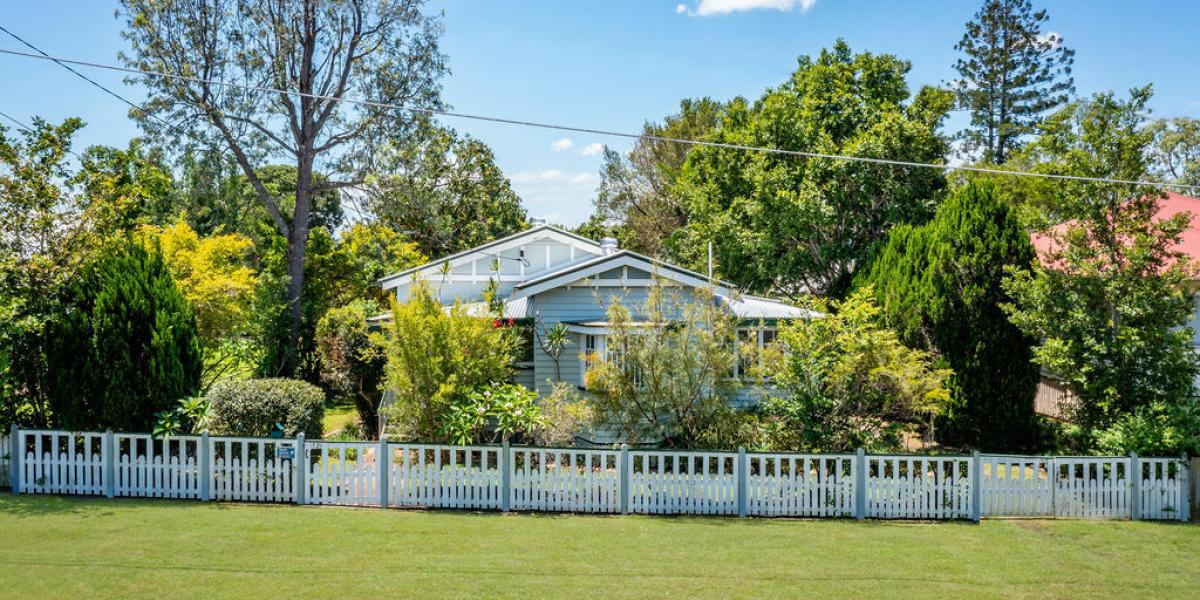 BEAUTIFUL BUNGALOW ON BOSTOCK STREET