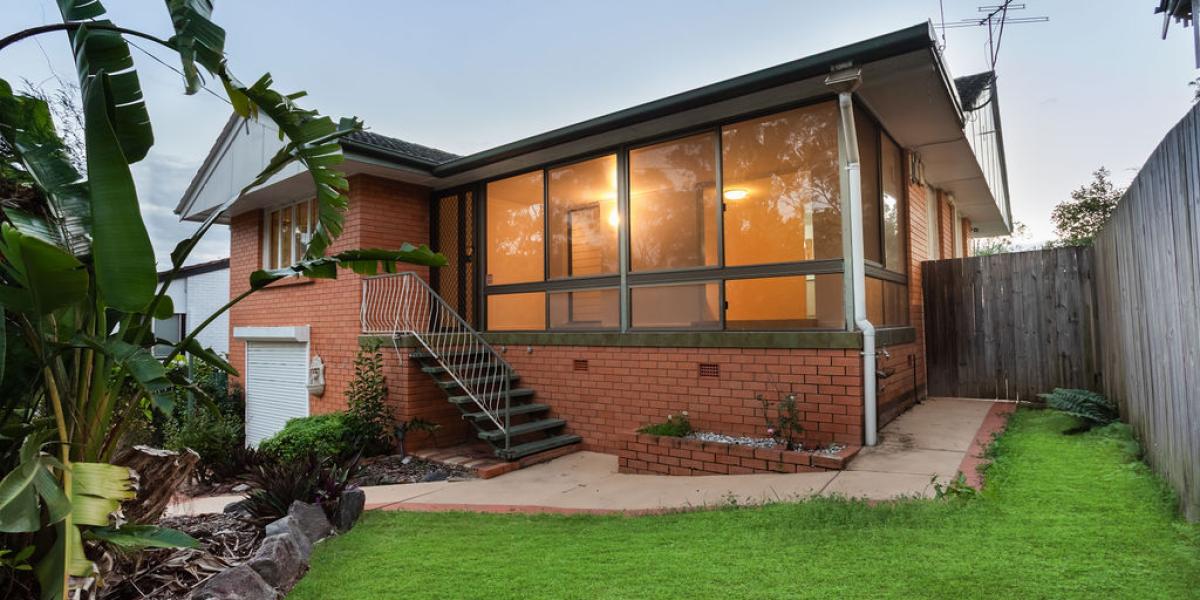 MILLION DOLLAR VIEWS FROM SALE HIGH STREET, BUNDAMBA