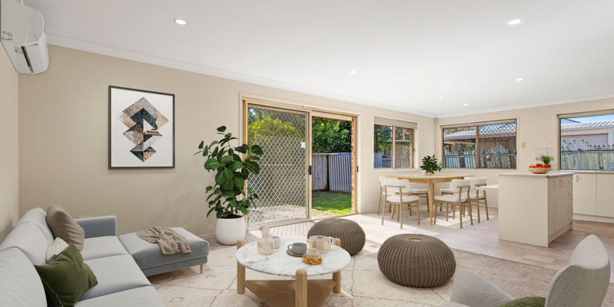 Lowset Brick in Newtown - Walk to Ipswich Girls Grammar & Rail