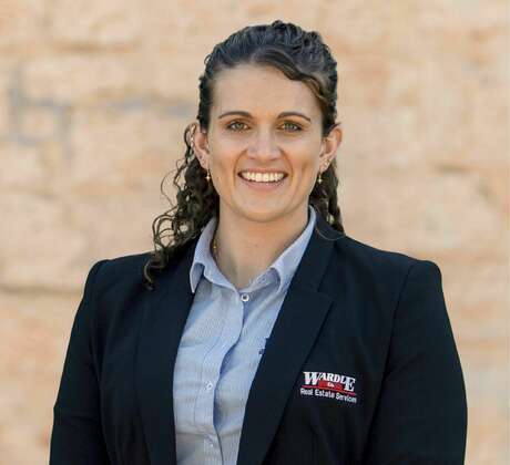 Peta Caulfield photo