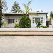 Seller of a House in Kadina