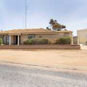 Seller of a House in Kadina