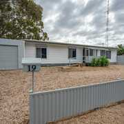 Seller of a House in Wallaroo