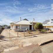 Seller of a House in Gladstone