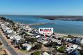 COASTAL LIVING MINUTES FROM THE WATER