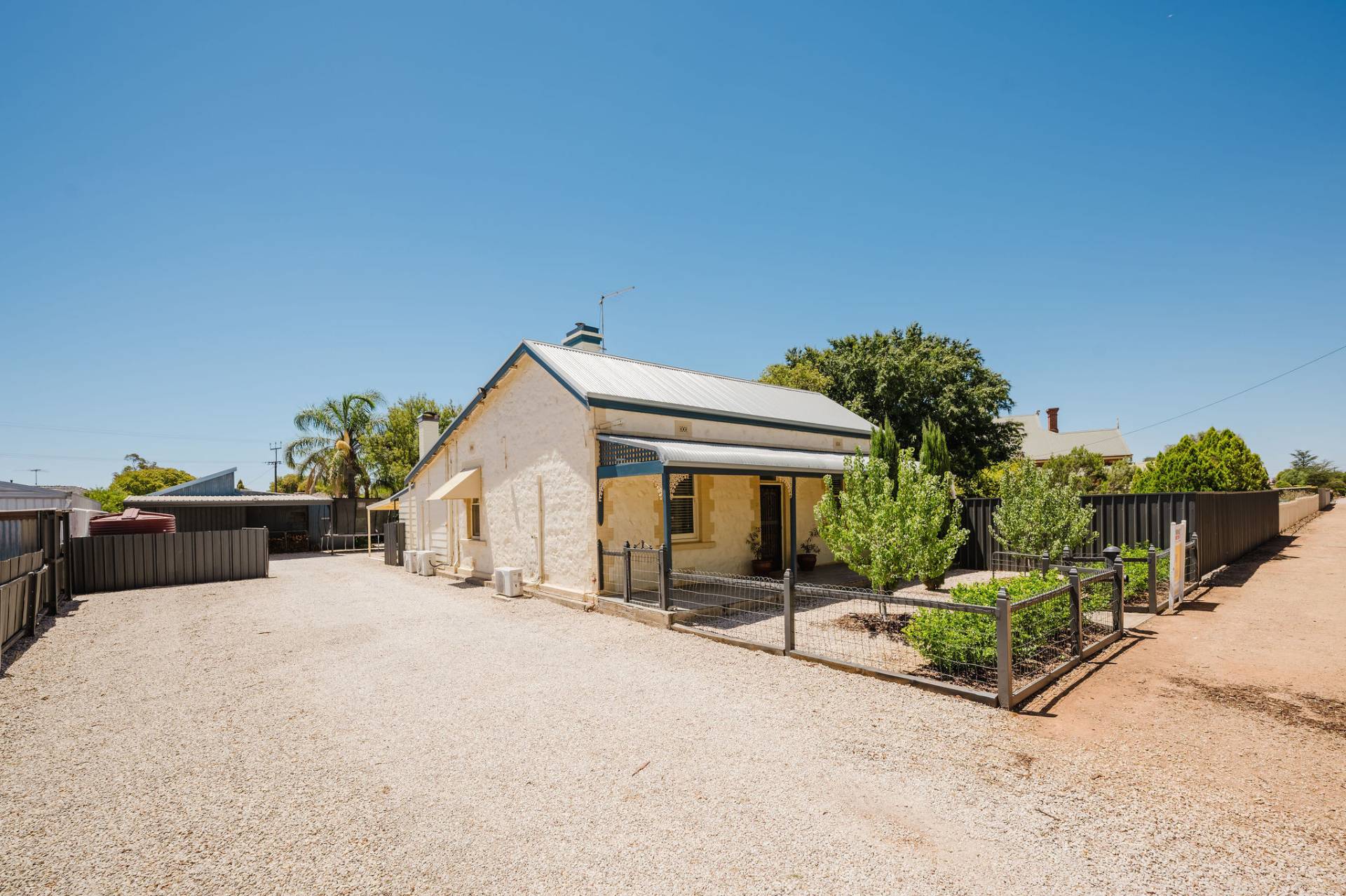 57 Edith Tce, Balaklava - Thumbnail 2