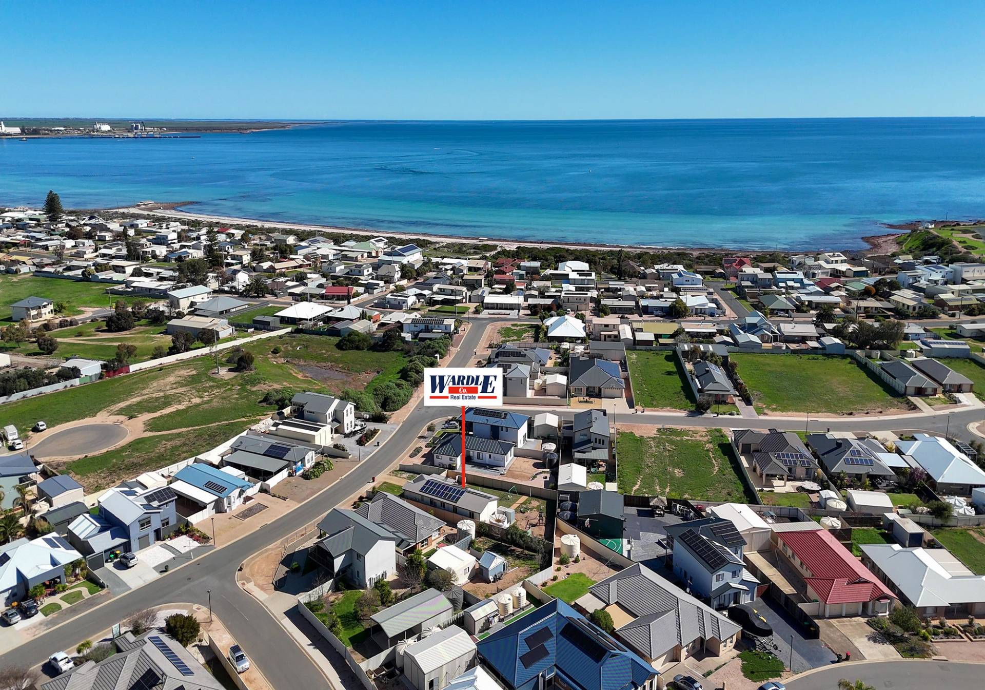 9 Islesworth St, North Beach - Thumbnail 3