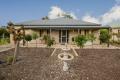 MODERN LIVING WITH AMAZING RURAL VIEWS