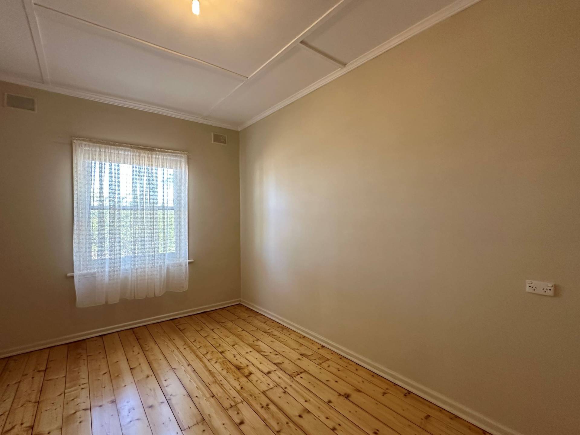18 Gadd Ave, Crystal Brook - Thumbnail 8