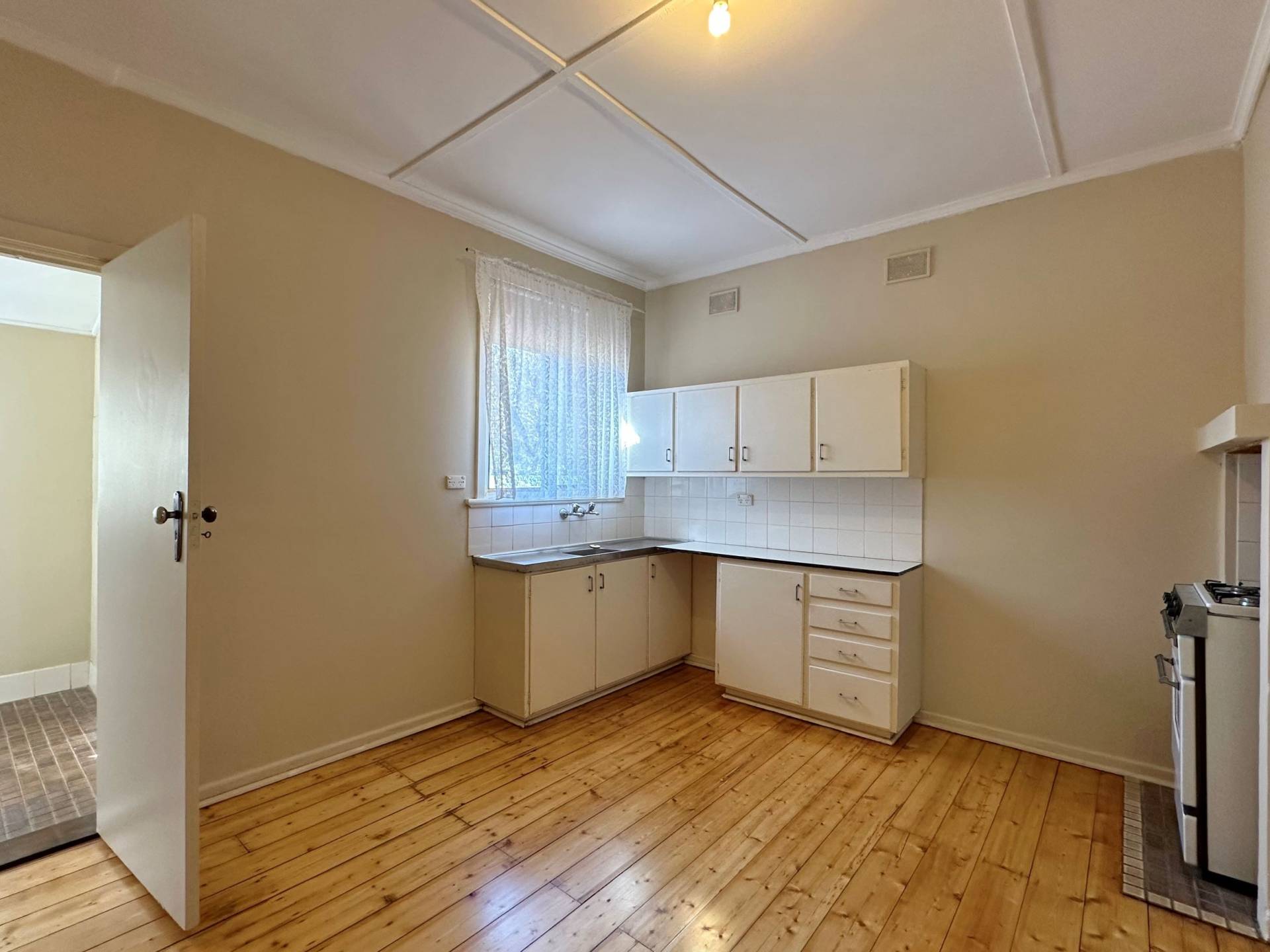 18 Gadd Ave, Crystal Brook - Thumbnail 6