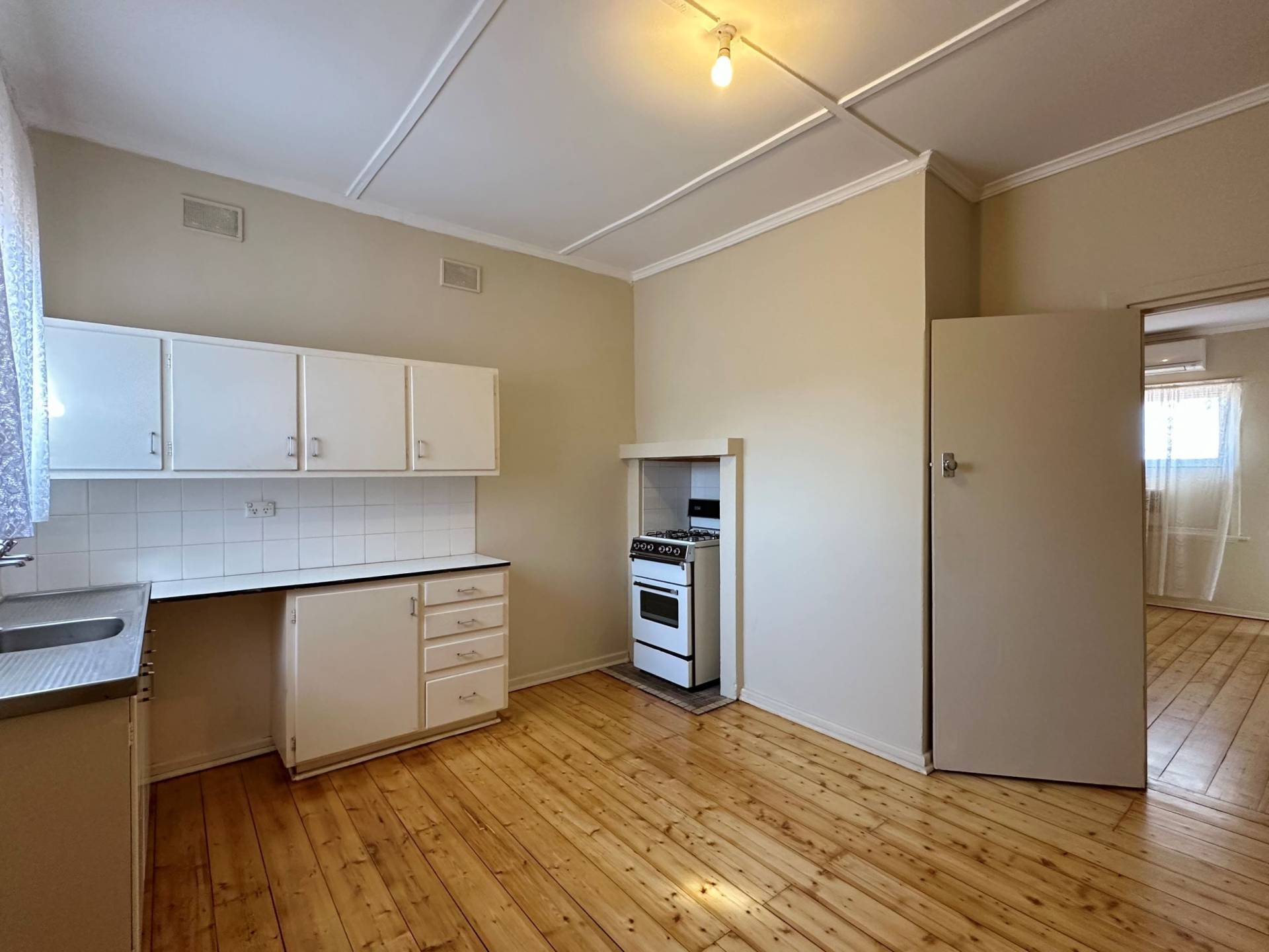 18 Gadd Ave, Crystal Brook - Thumbnail 7