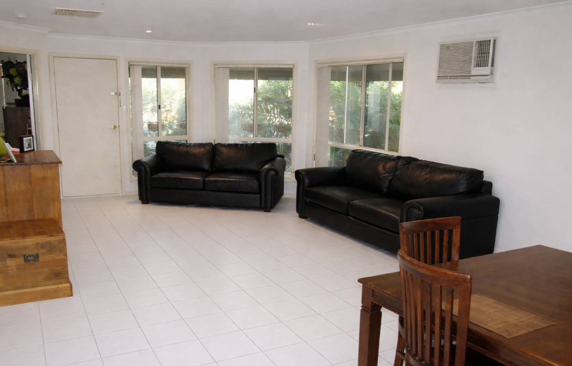 3, 30 Burgoyne Street, Roxby Downs - Thumbnail 2