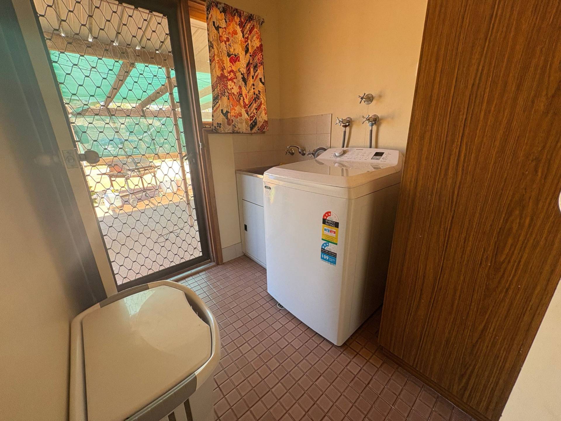 6 Axehead Road, Roxby Downs - Thumbnail 8