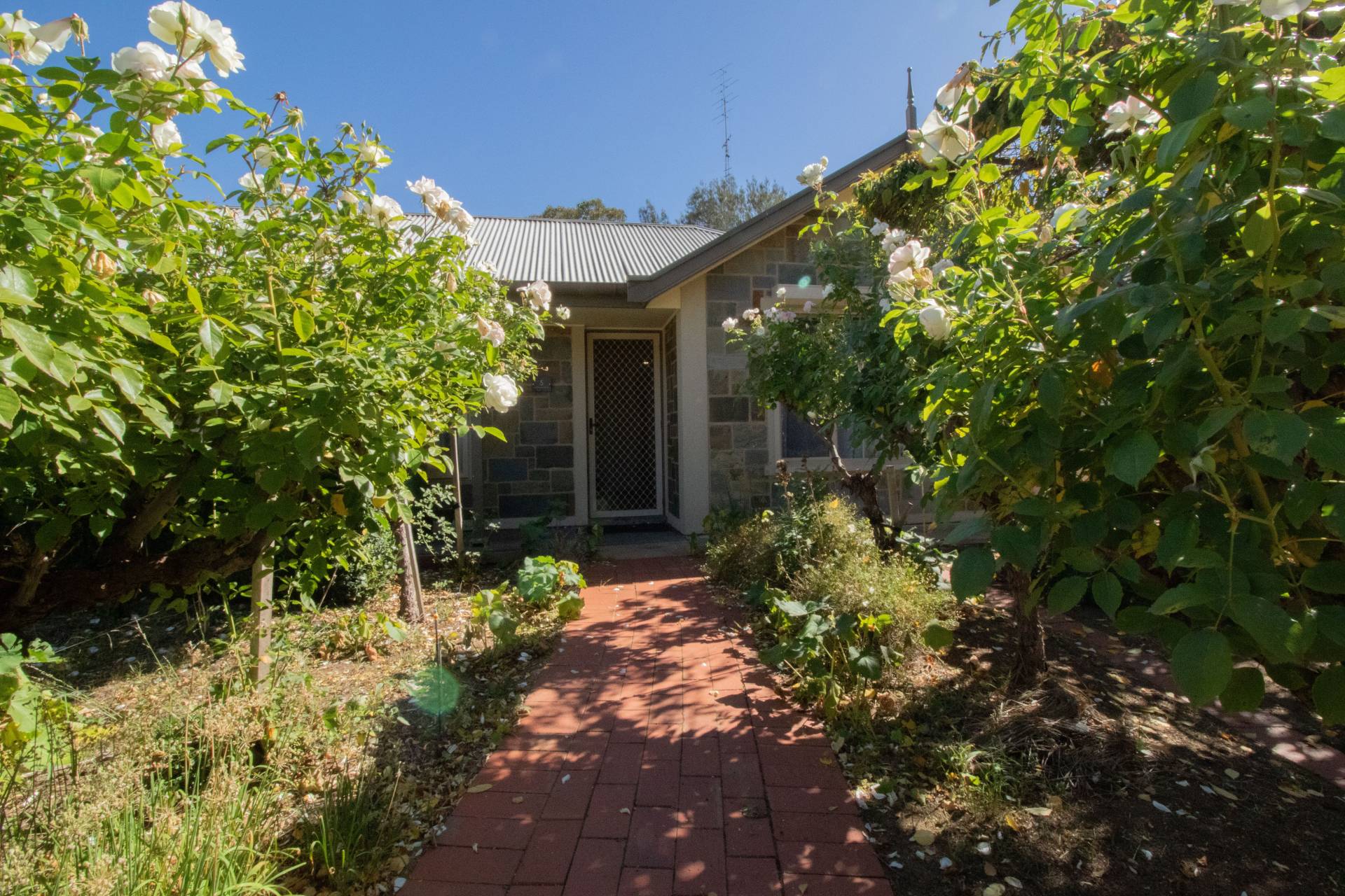 5 McKinnon Park, Clare - Thumbnail 2