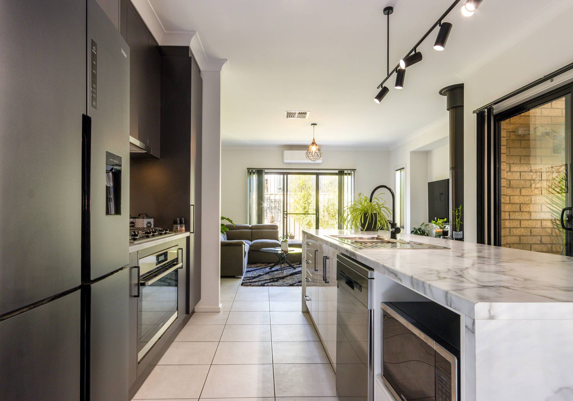 2A John Lloyd Street, Wallaroo - Thumbnail 3