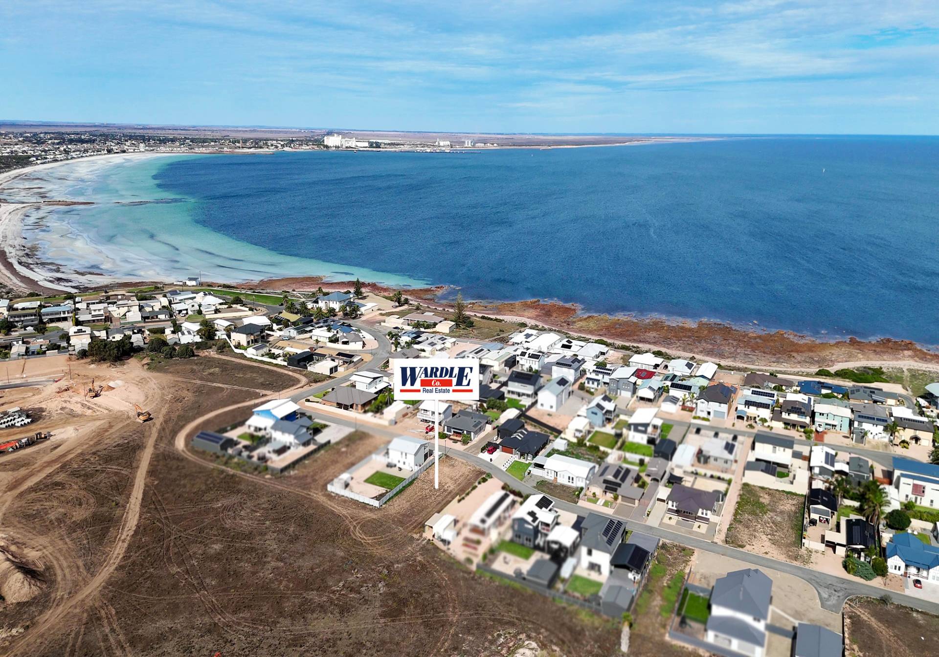 8 Stevens Drive, North Beach - Thumbnail 2