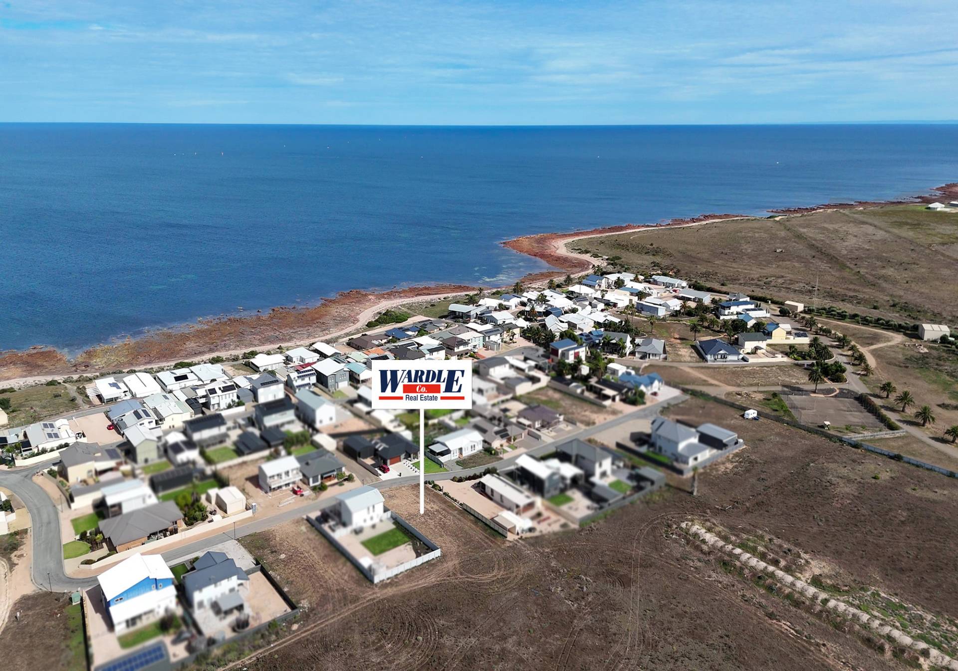 8 Stevens Drive, North Beach - Thumbnail 3