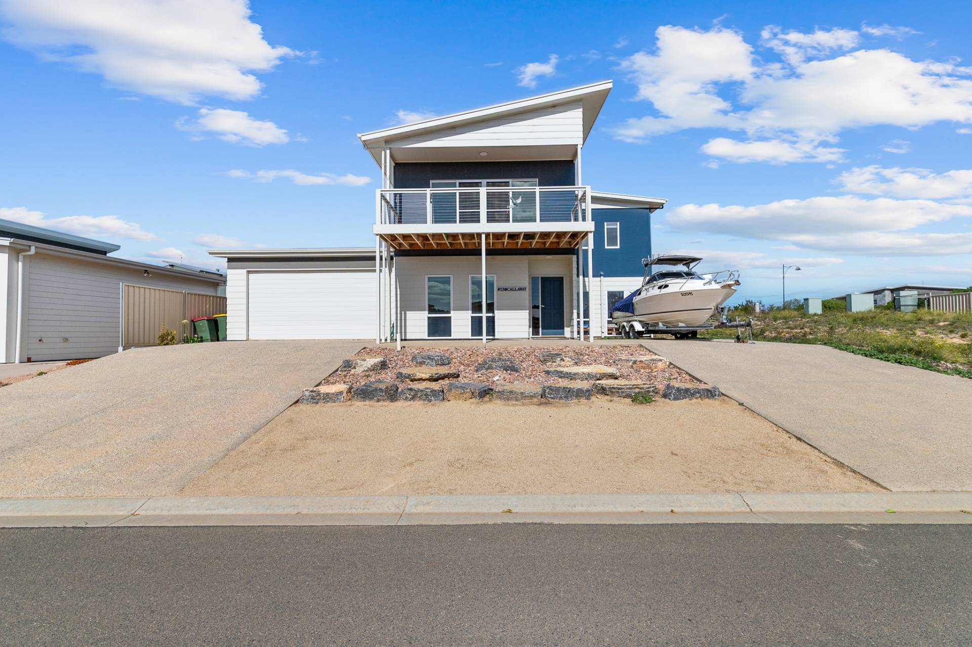 13 Callaway Court, Port Hughes - Thumbnail 2