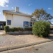 Seller of a House in Kadina