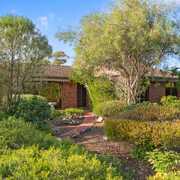 Seller of a House in Kadina