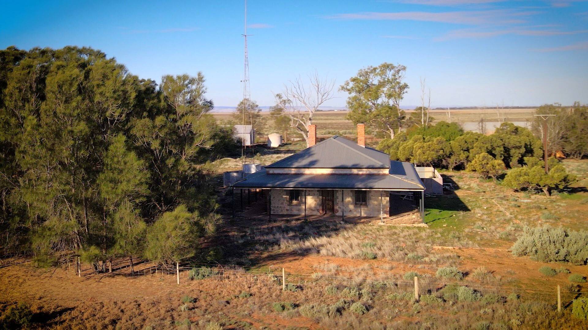 2521 Davis Rd, Port Davis - Image 1