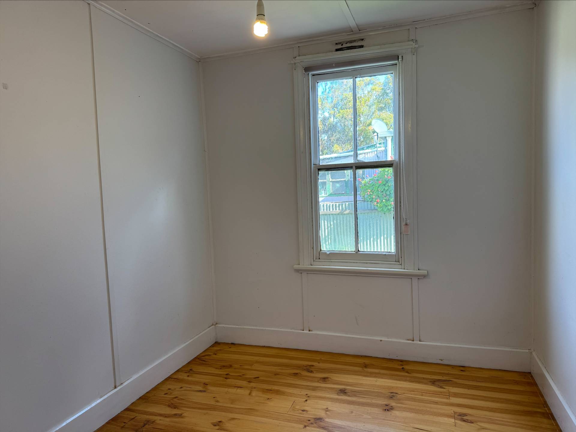 54 Brown Street W, Peterborough - Thumbnail 8
