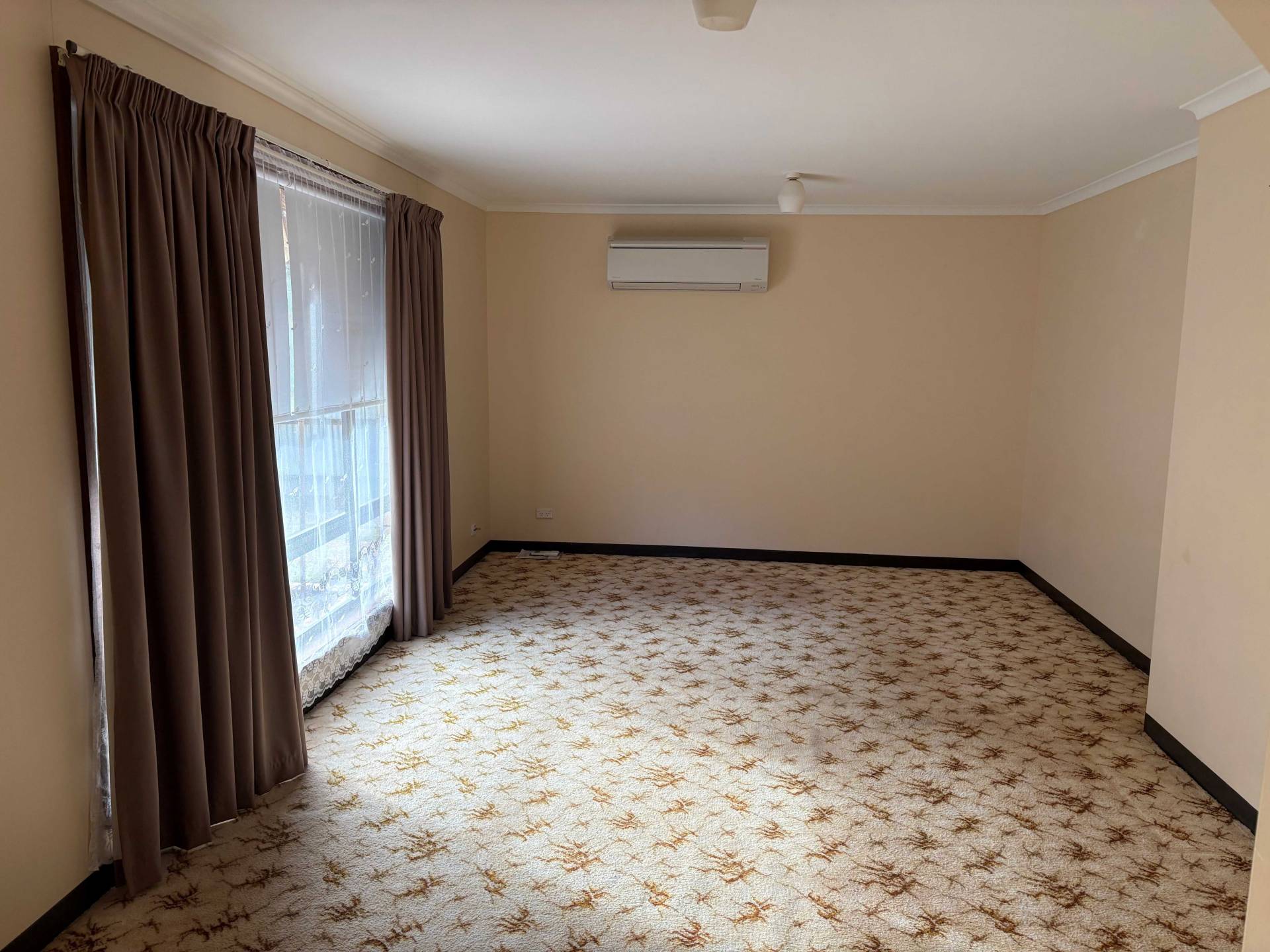 52 Cockburn Road, Jamestown - Thumbnail 2