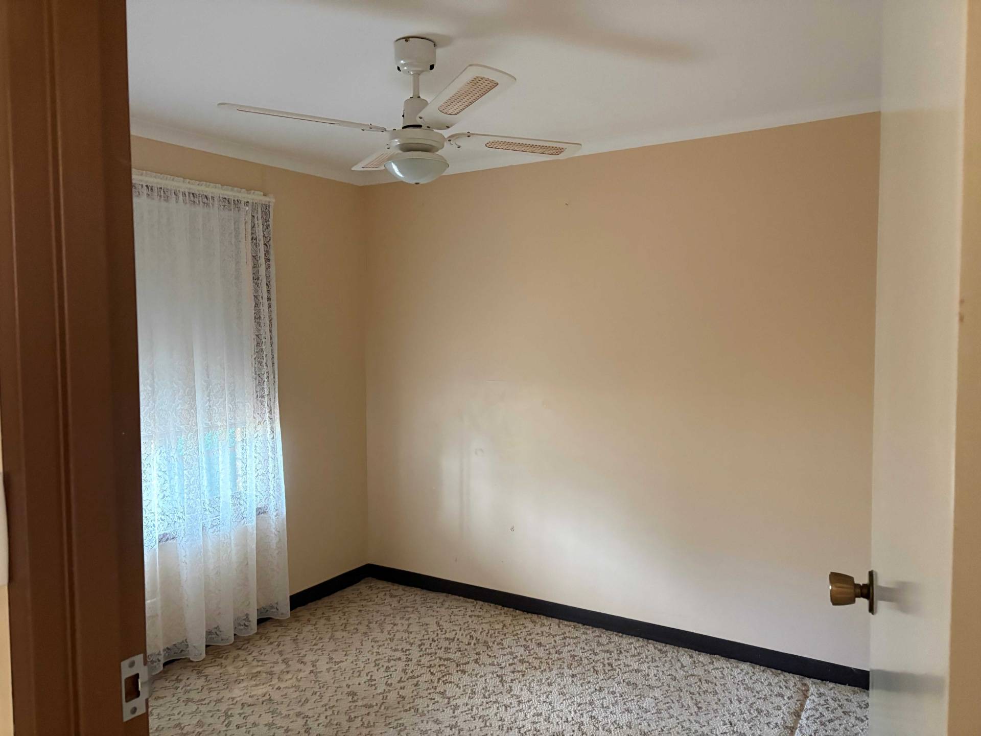 52 Cockburn Road, Jamestown - Thumbnail 7