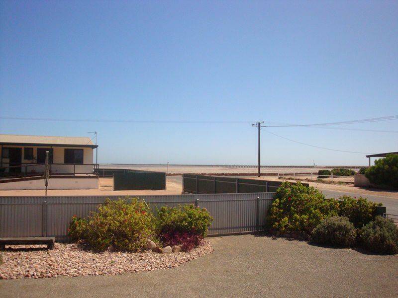 6-8 Olivebank Street, Port Germein - Thumbnail 3