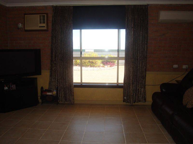 6-8 Olivebank Street, Port Germein - Thumbnail 7