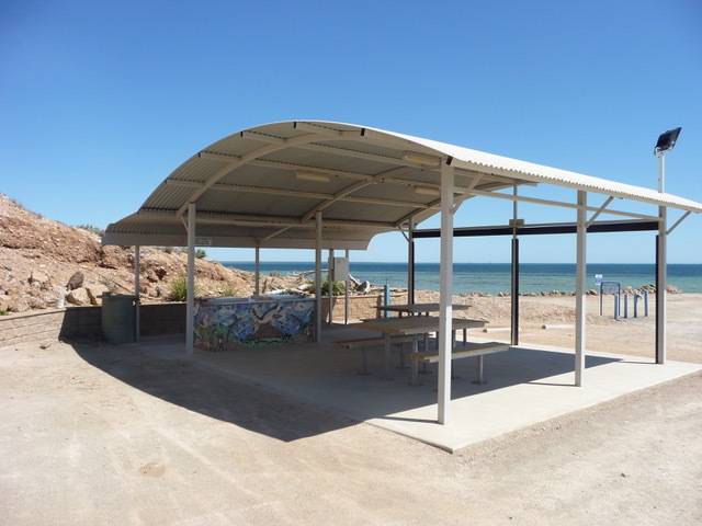 49 Mount Ferguson Drive, Weeroona Island - Thumbnail 2