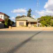 Seller of a House in Kadina