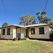 Seller of a House in Jamestown